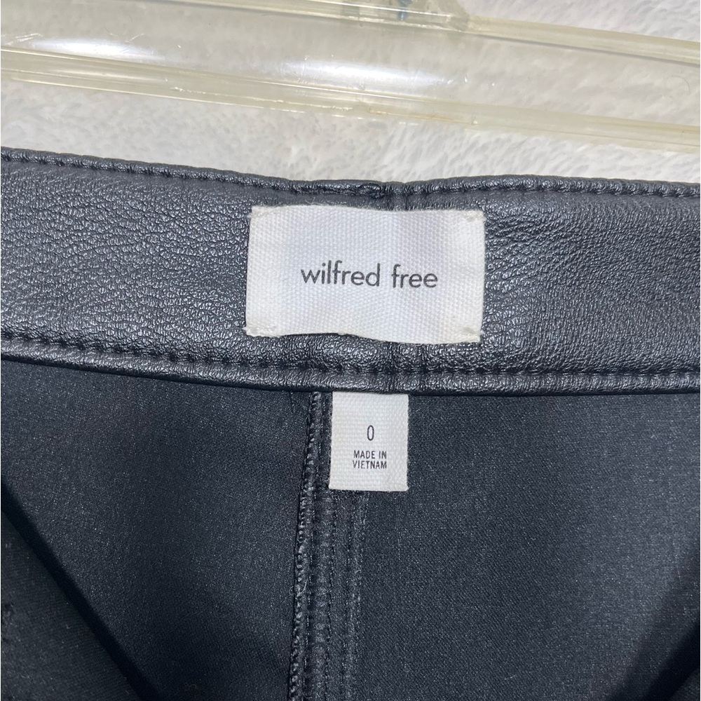 Wilfred Free Lucy Pants Black High Waisted
Vegan Leather Straight Leg Size 0 - Picture 4 of 12